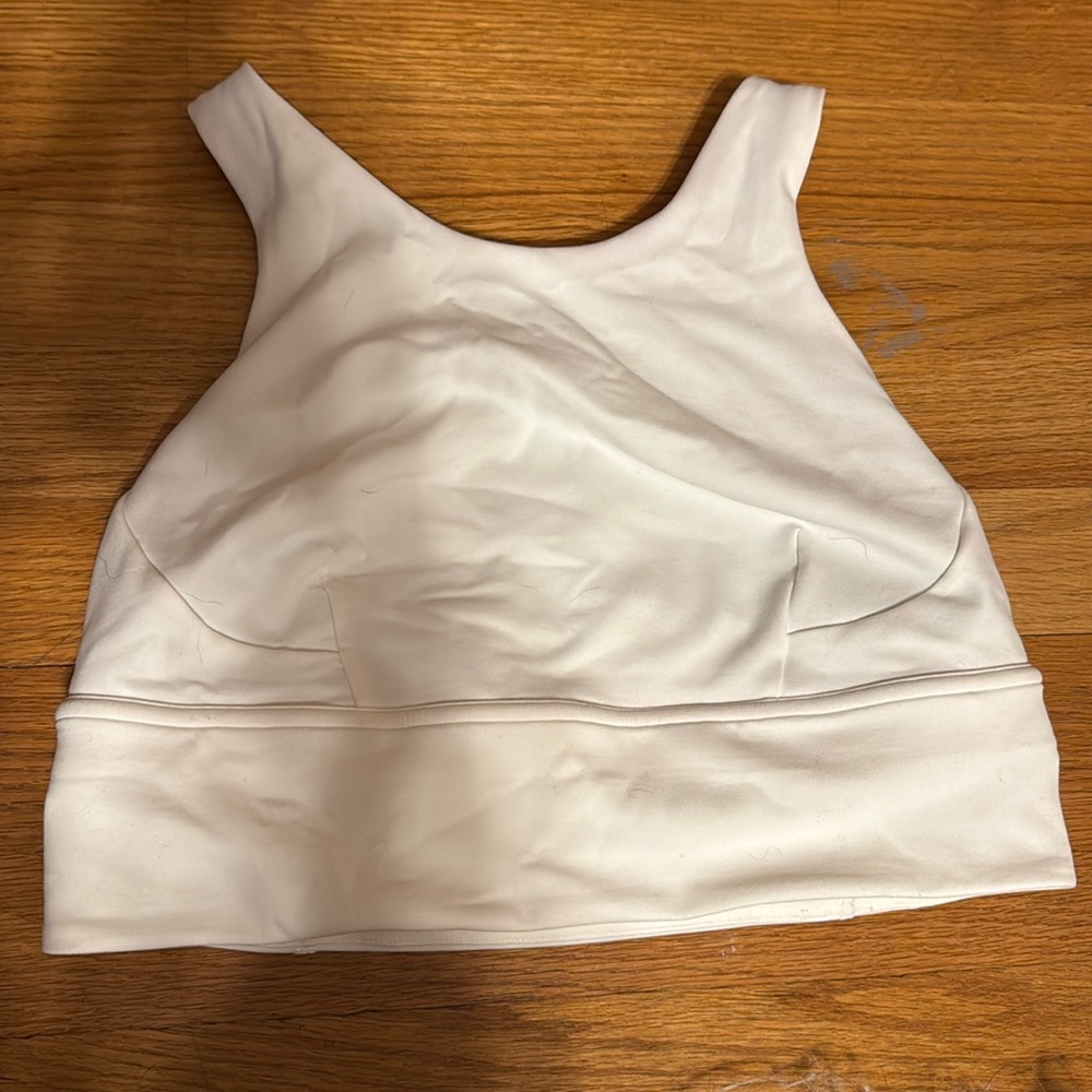 White lululemon sport bra